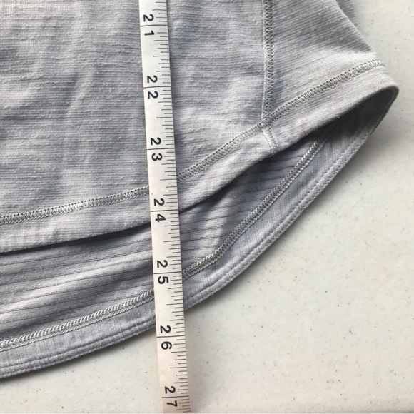 LULULEMON | Pale Gray Pin Striped Short Sleeves Workout / Running Tee - Picture 11 of 12